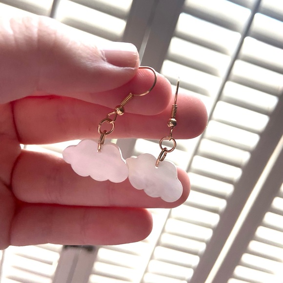 Cloud Earrings - Picture 1 of 2